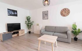 Le Douillet-T2-55M2-10Min Disney